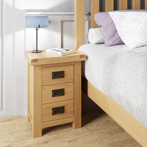 Oakdale Oak Bedside Cabinet - Small 3 Drawer