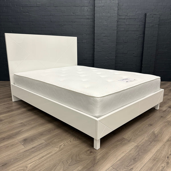 Arezzo Gloss White Bedframe - 5ft Kingsize (Showroom Clearance)